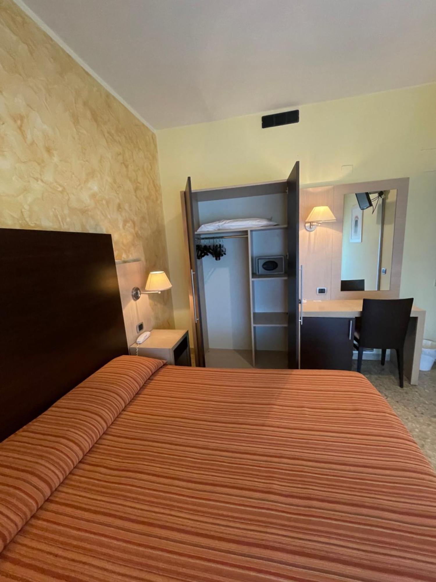 Hotel Promenade Porto Sant'Elpidio Exterior photo