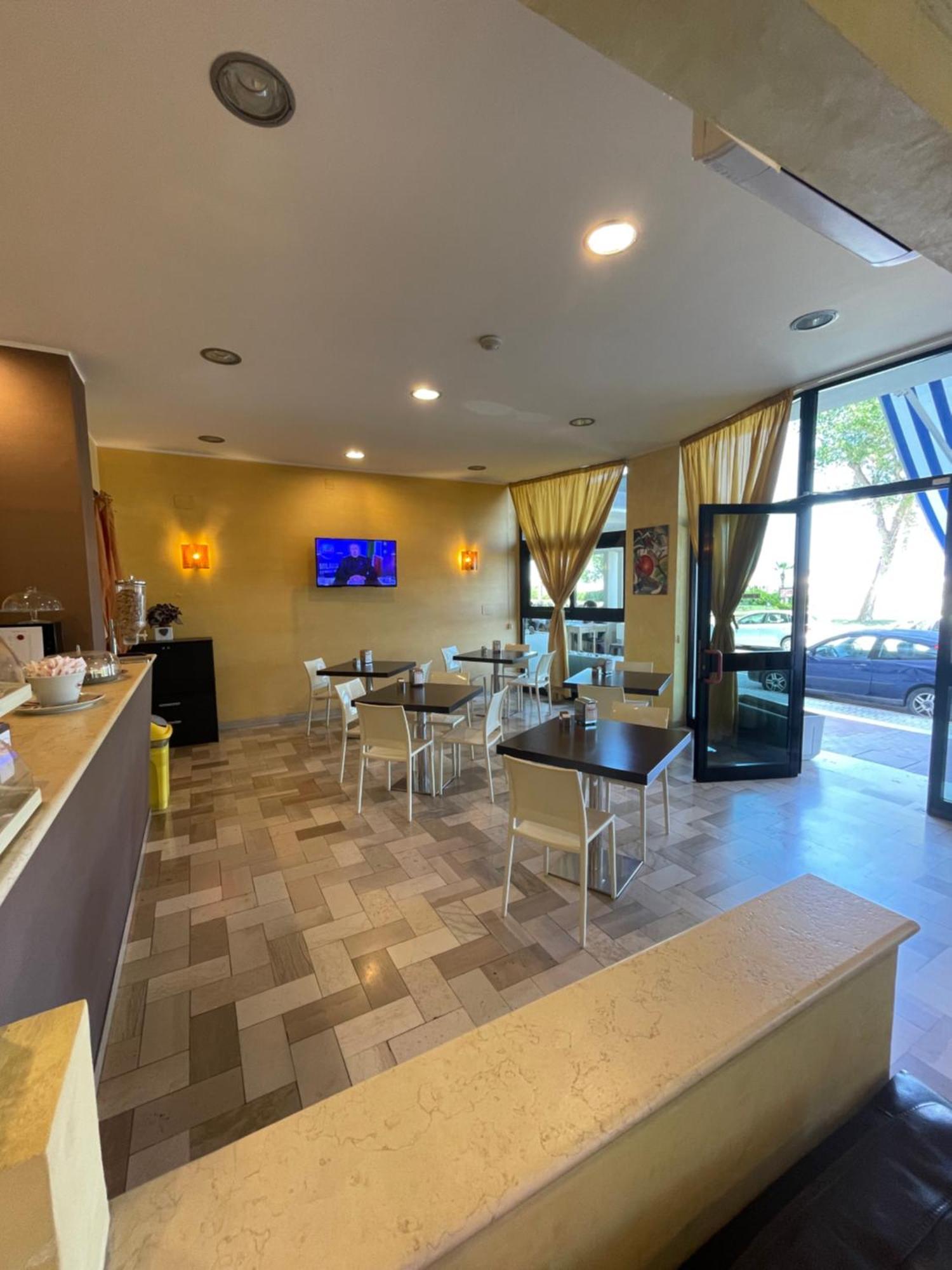 Hotel Promenade Porto Sant'Elpidio Exterior photo